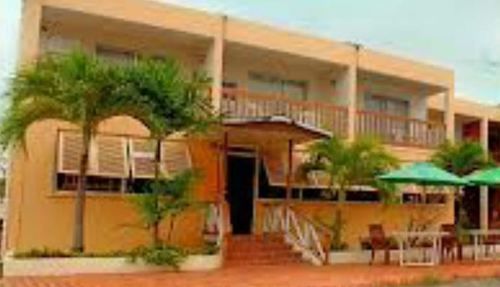 Carib Blue Apartments Oistins Exterior foto